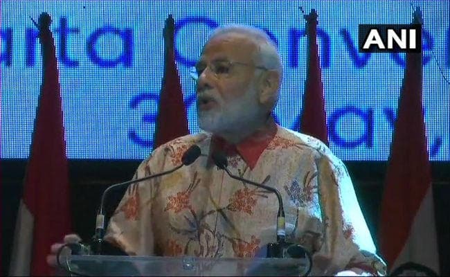 जकार्ता में बोले पीएम मोदी, इंडोनेशिया वालों के दिल में बसता है भारत
