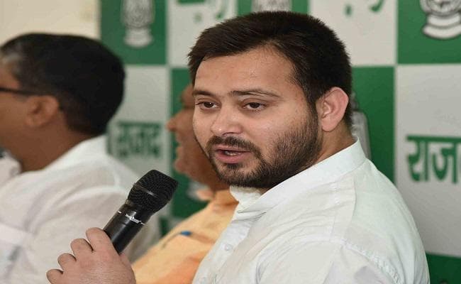 लगातार दो उपचुनाव में हार के बाद बिहार के मुख्यमंत्री पद से इस्तीफा दें नीतीश : तेजस्वी