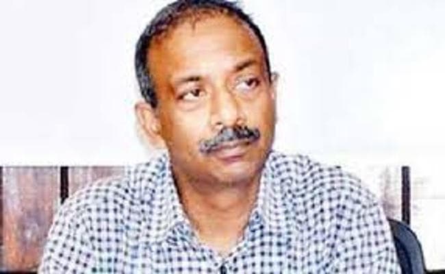 झारखंड कैडर के आइएएस अधिकारी अमित खरे ने सूचना एवं प्रसारण सचिव का कार्यभार संभाला
