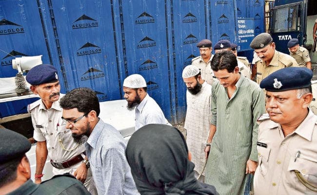 रांची में रहनेवाले हैदर ने महाबोधि मंदिर में बौद्ध भिक्षु बनकर बम प्लांटकिया था, 3 आतंकियों को उम्रकैद की सजा