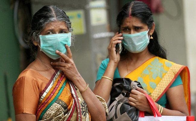 निपाह वायरस का खौफ: संक्रमण के डर से नर्सों ने मांगी छुट्टी, परीक्षा स्थगित, नहीं खुले स्कूल