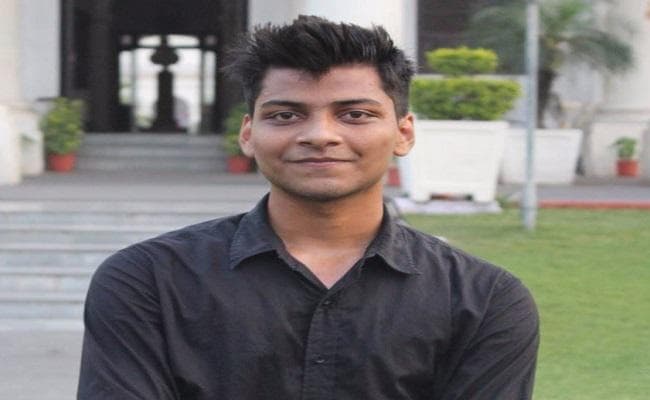 बिहार के आदर्श को ''गूगल'' में मिला एक करोड़ का पैकेज, अगस्त में करेंगे ज्वाॅइन