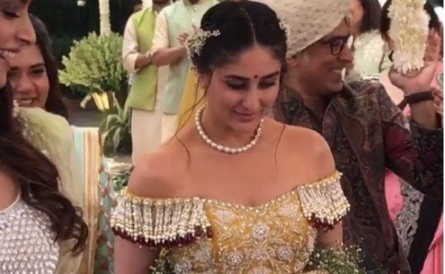 VIDEO: ''वीरे दी वेडिंग'' में करीना ने पहनी 25 साल पुरानी ड्रेस