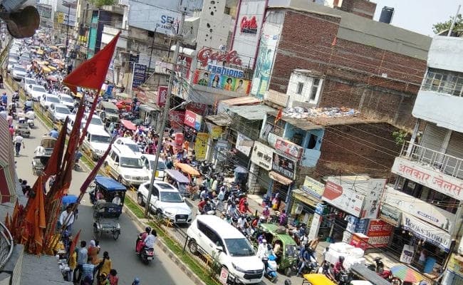 VIDEO : 100 से ज्यादा मकानों पर चला प्रशासन का बुलडोजर, जाम से मचा कोहराम