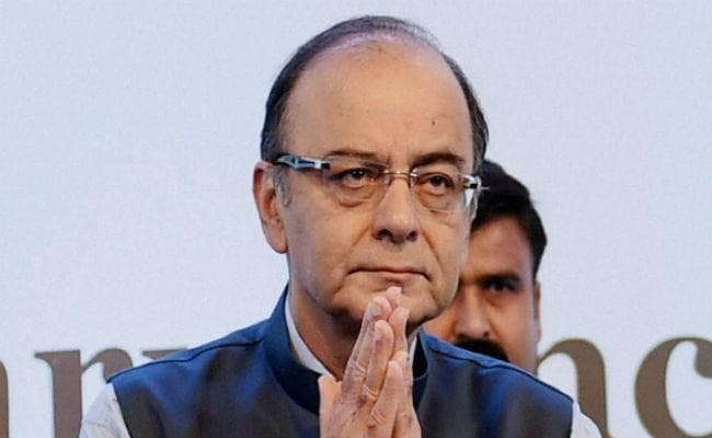 किडनी ट्रांसप्लांट कराने के बाद अस्पताल से घर लौटे जेटली, एम्स के स्टाफ को दिया धन्यवाद