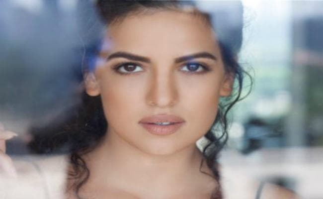 अर्जुन रामपाल की नयी दोस्त नताशा स्टेनकोविक का पूरा बायोडाटा