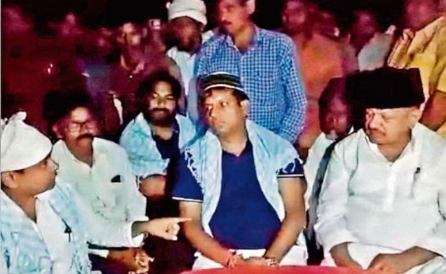 जामताड़ा में कृषि मंत्री रणधीर सिंह बोले : अपने विभाग में दबंगई चलाते हैं, हड़का कर रखते हैं IAS को