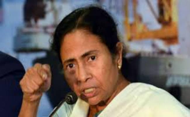 पंचायत चुनाव में खराब प्रदर्शन की गाज, ममता बनर्जी ने हटाये तीन मंत्री