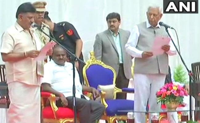 कर्नाटक : कुमारस्वामी मंत्रिमंडल का विस्तार, 25 विधायकों ने ली मंत्री पद की शपथ