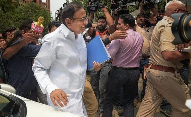 आईएनएक्स मीडिया मामले में चिदंबरम से सीबीआई ने की चार घंटे पूछताछ