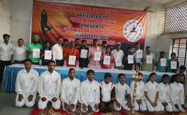 Yoga Beyond Religion Mission : झारखंड की राफिया नाज ने खोला योग स्कूल