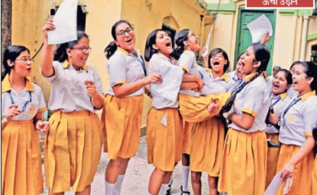 पीछे नहीं रहे कोलकाता के हिंदी स्कूल, शहर के कई स्कूलों के पहले से अच्छे रहे नतीजे