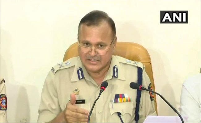 भीमा-कोरेगांव हिंसा: पुलिस ने छापेमारी करके पांच को दबोचा, जानें पूरा मामला
