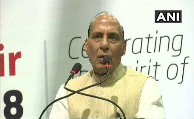 कश्‍मीर में बोले राजनाथ सिंह-मेरे नौजवानो, कभी भी तबाही का रास्ता मत पकड़ना