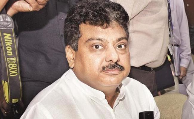 कर्नाटक : मंत्री पद नहीं मिलने से नाखुश कांग्रेसी विधायकों ने की अलग-अलग बैठक