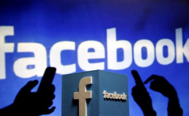 Facebook यूजर्स का डेटा हैंडसेट कंपनियों को देने का मामला: सरकार ने फेसबुक से मांगा स्पष्टीकरण