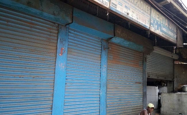 रांची में जमीन अधिग्रहण के खिलाफ सड़क पर उतरे हरमू के लोग, नापी का काम टला