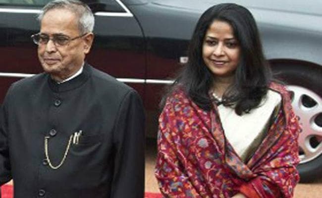प्रणब दा की बेटी शर्मिष्ठा मुखर्जी को सुब्रमण्यम स्वामी ने सराहा तो ऐसा मिला जवाब