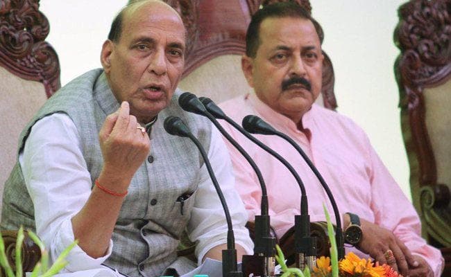 राजनाथ की पाकिस्तान को नसीहत-हम चाहते हैं अच्छे संबंध, लेकिन पहल उसे करनी होगी