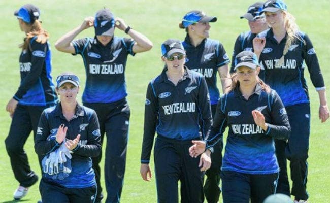 न्यूजीलैंड महिला क्रिकेट टीम का विश्व रिकार्ड, एकदिवसीय में बनाये 490/4