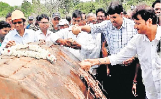 ईंटापाड़ा में आउटसोर्सिंग का कार्य शुरू, 49 मिलियन टन कोयले का है भंडार, प्रायोगिक खनन शुरू
