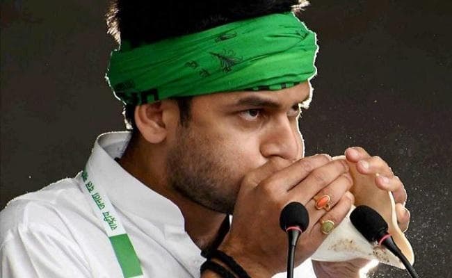 लालू के ''लाल'' तेज प्रताप का दर्द, अपने खिलाफ साजिश की जतायी आशंका, कहा- राजपाट छोड़ द्वारका चला जाऊं