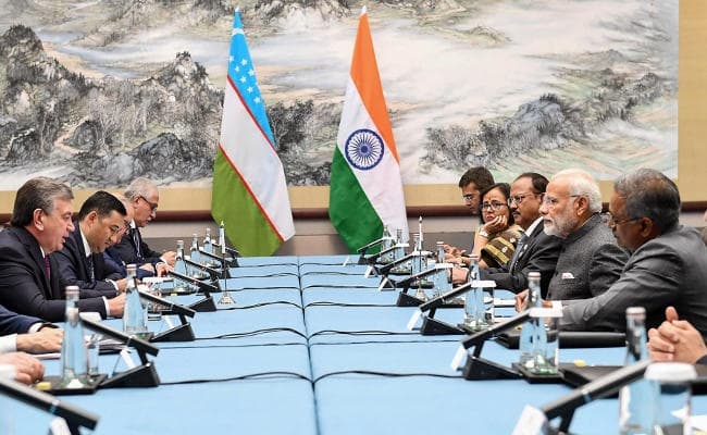 चीन में बोले मोदी : पड़ोसी देशों के साथ संपर्क भारत की प्राथमिकता