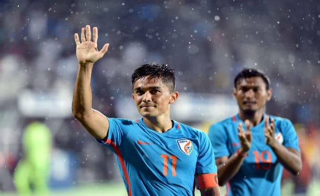 छेत्री ने की मेस्सी की बराबरी, सबसे अधिक गोल दागने वाले दुनिया के दूसरे फुटबॉलर बने