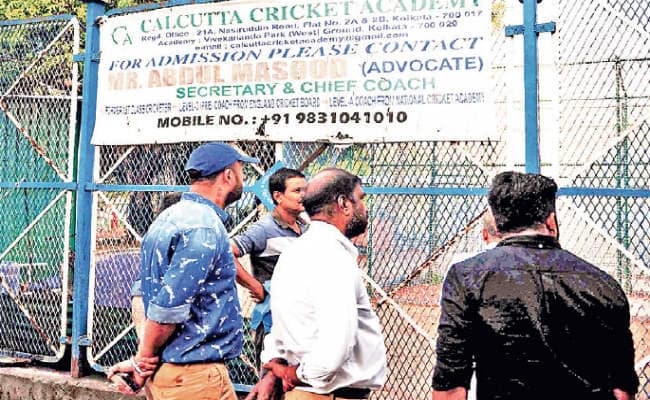 OMG ! मैदान पर गिरा आकाशीय बिजली, इस क्रिकेटर की हुई मौत