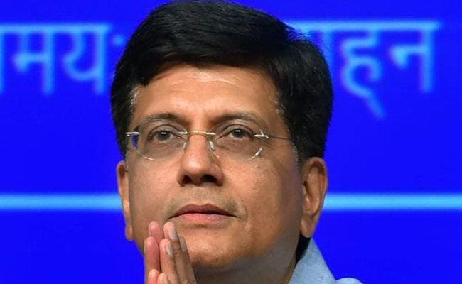 रेल मंत्री पीयूष गोयल ने कहा-रेलवे को निजी हाथों में देने की कोई योजना नहीं