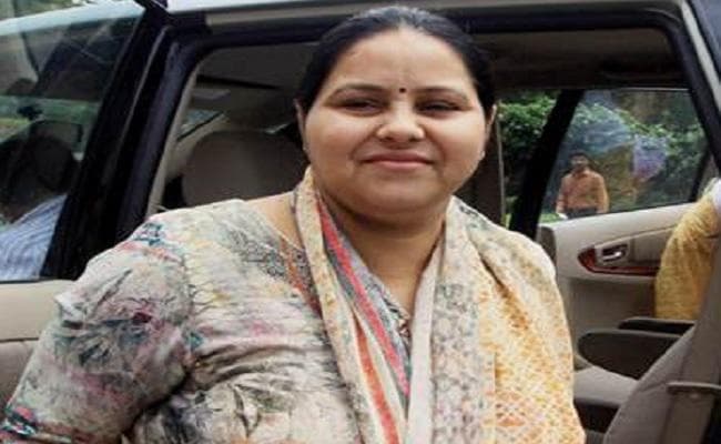 दलित बस्ती में RJD सुप्रीमो का जन्मदिन मनाने पहुंची मीसा ने कहा, लालू जी को दलितों से है ज्यादा प्यार