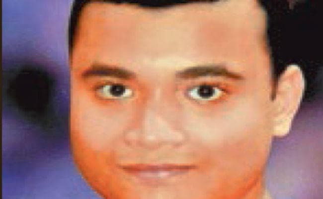 झारखंड में हाथियों का आतंक : हंटर नवाब शहफत ने कहा - हालात हैं मुश्किल, हाथी को पकड़ना आसान नहींजगाछा में शराब पिलाने के बाद दोस्त की हत्या, महिला सहित चार गिरफ्तार