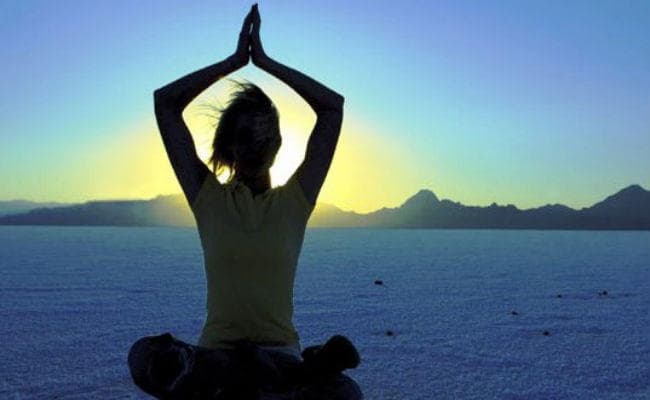 International Yoga Day: गर्भधारण में ऐसे मददगार है योग, जानें