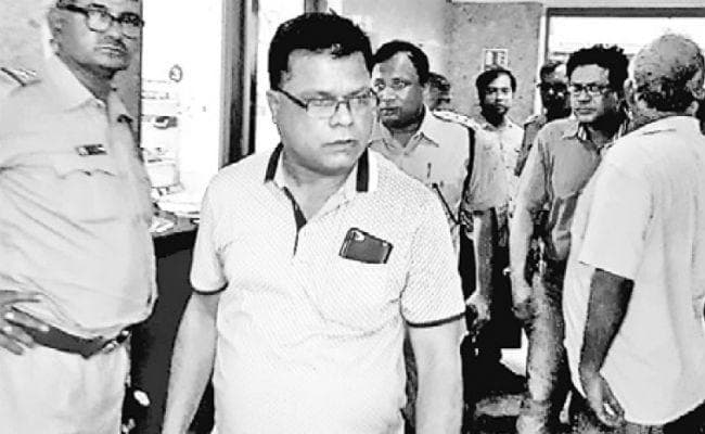मालदा : मरीज की मौत के बाद नाराज लोगों का हंगामा, तोड़फोड़