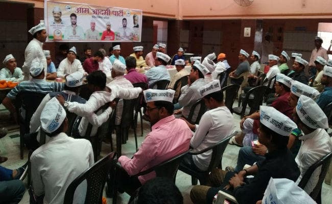 चुनाव की तैयारी में जुटी आम आदमी पार्टी, झारखंड विधानसभा क्षेत्र में जनसंपर्क अभियान की तैयारी