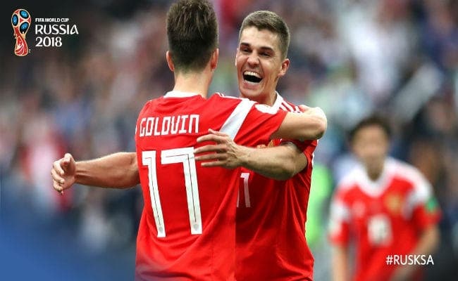 FIFA World cup : पहले मैच में जीत दर्ज कर खलनायक से नायक बने  रूसी खिलाड़ी