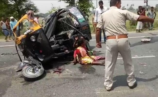 समस्तीपुर : ट्रक और टेम्पो की टक्कर में चार लोगों की मौत, छह घायल, गंगा स्नान कर घर लौट रहे थे ऑटो सवार