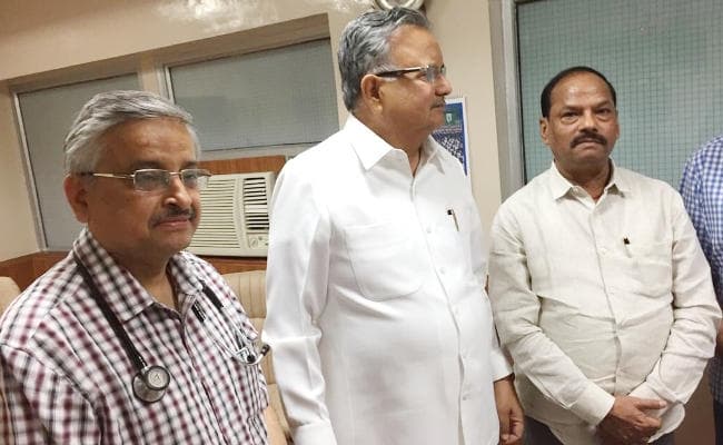 रघुवर दास ने वाजपेयी और जेटली के स्वास्थ्य की जानकारी ली