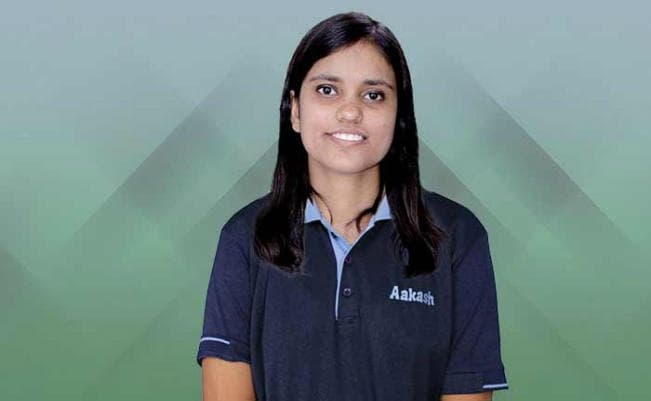 नीट व बिहार बोर्ड की इंटर टॉपर कल्पना से खास बातचीत : जितनी बड़ी सफलता, उतनी बड़ी जिम्मेदारी