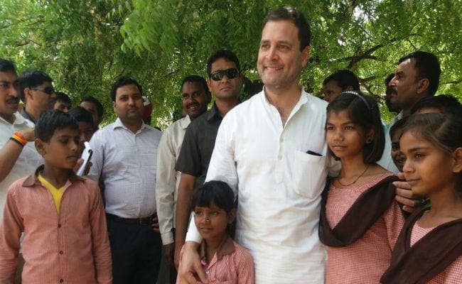 कांग्रेस ने की लोकसभा चुनाव की तैयारी, अपने क्षेत्रों में दिखाई दे रहे हैं गायब नेता