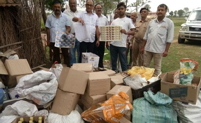 बोकारो में अवैध मिनी शराब फैक्ट्री का उद्भेदन, भारी मात्रा में नकली शराब व होलोग्राम बरामद