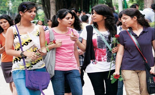 दिल्ली विश्वविद्यालय ने स्नातक पाठ्यक्रम के लिए पहली कटऑफ सूची जारी की