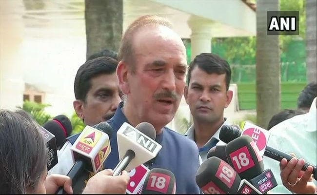 पीडीपी पर फोड़ा जा रहा है भाजपा की गलती का ठीकरा : गुलाम नबी आजाद