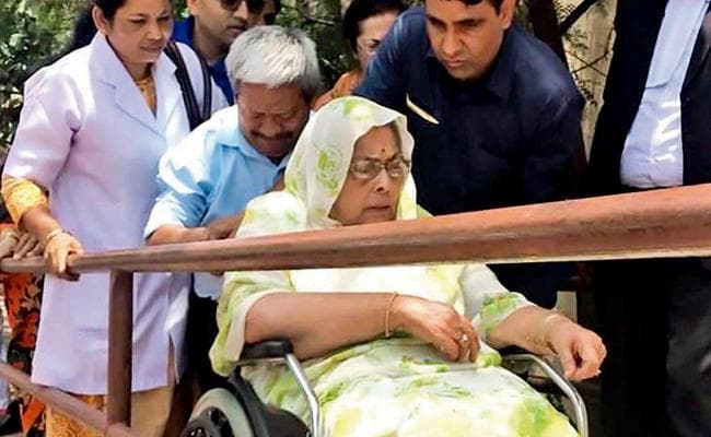 अर्जुन सिंह की पत्नी ने बहू-बेटों पर घर से बेदखल करने लगाया आरोप, केस दर्ज