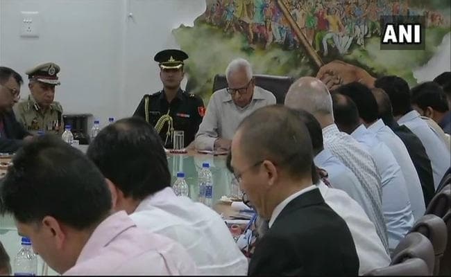 जम्मू कश्मीर : एक्शन में गवर्नर एनएन वोहरा, केंद्र ने भेजा नया अफसर, सेना-पुलिस भी खुश