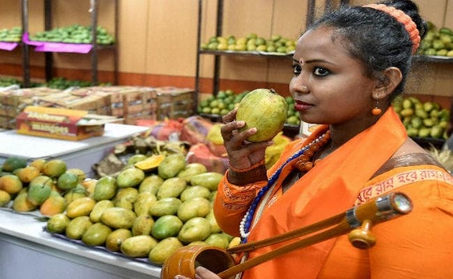 दिल्ली में धूम मचा रहा बंगाल का ‘लंगड़ा'', ‘मल्लिका'' और ‘आम्रपाली'' भी बिखेर रहे जलवा