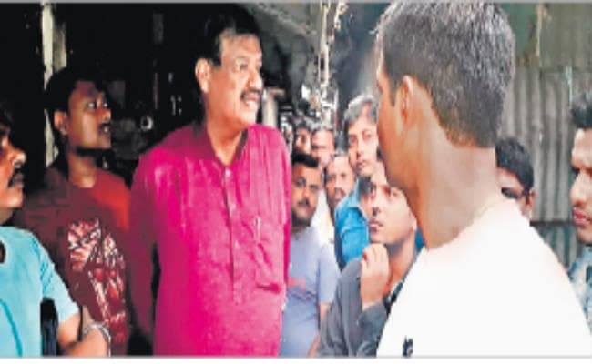 बाजार में लगी आग, तीन दुकानें जलकर राख , मंत्री ने दिया सहयोग का आश्वासन