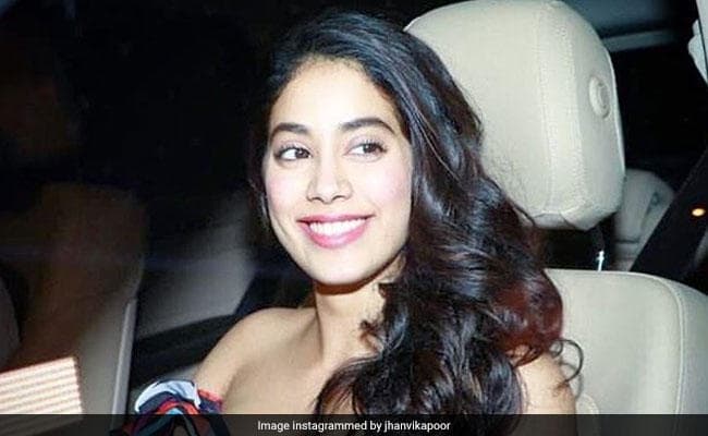एक ही दिन के प्रोमोशन में थक गयीं  जाह्नवी कपूर