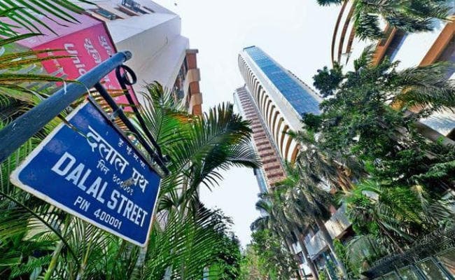 ट्रंप के ट्रेड वार के खिलाफ कदम उठाने वाले देशों में भारत शामिल, चिंता में 115 अंक टूटा सेंसेक्स