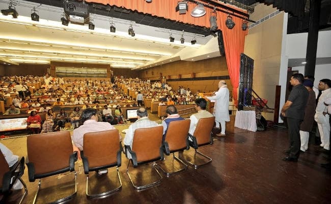 ‘सोशल मीडिया वाॅरियर्स’ को अमित शाह ने दी इस गलती से बचने की सलाह